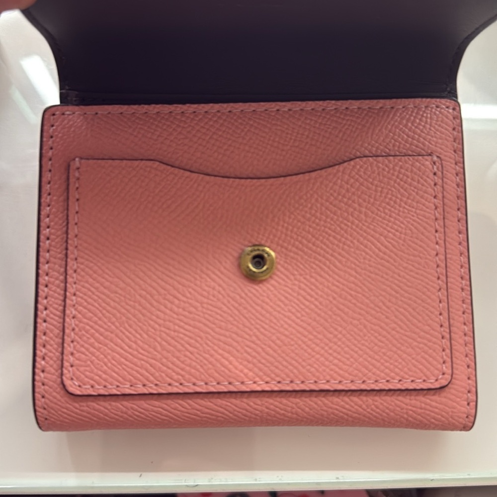 Coach Wyn Small Wallet in Candy pink - Picture 3 of 5